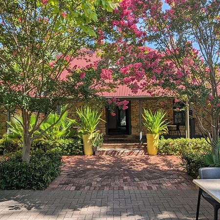 Mahogany Inn And Distillery Mahogany Creek 외부 사진