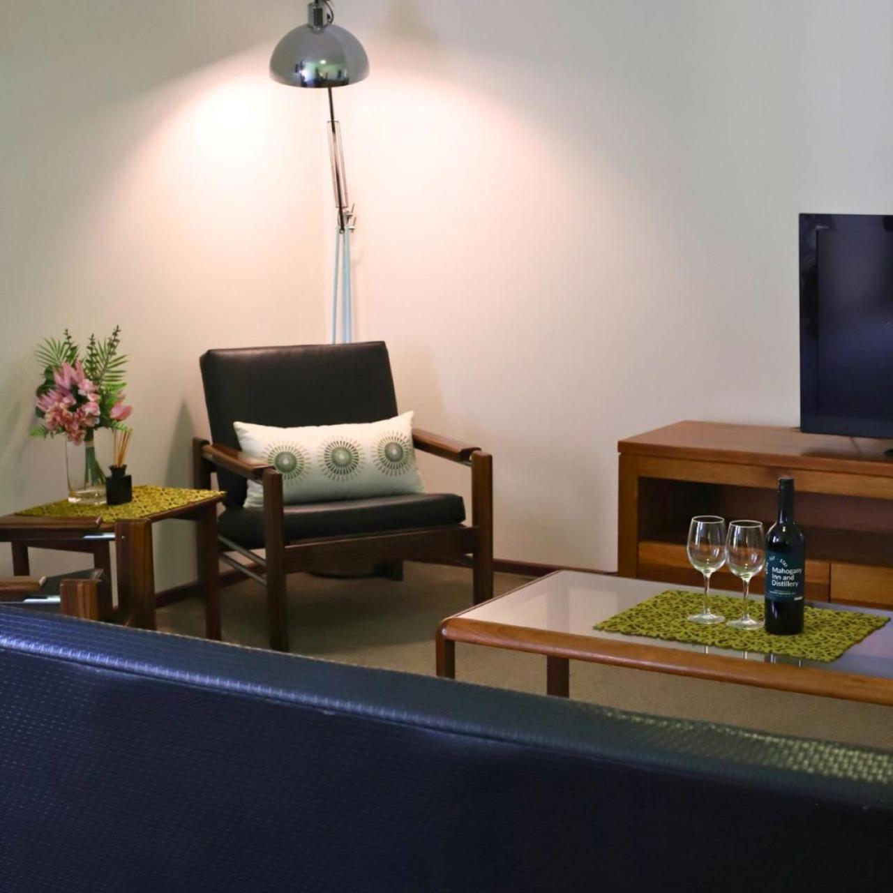 Mahogany Inn And Distillery Mahogany Creek 외부 사진