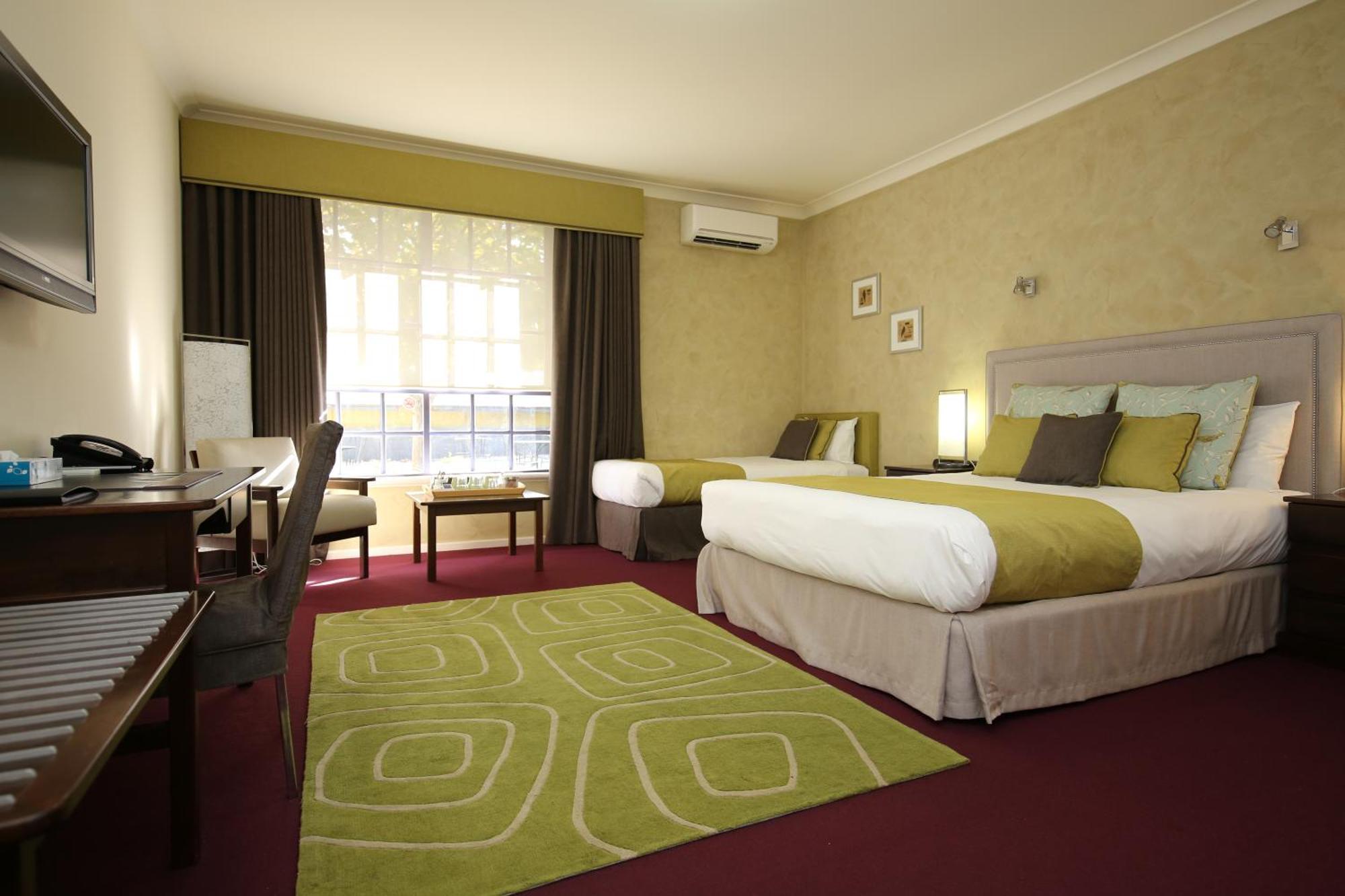 Mahogany Inn And Distillery Mahogany Creek 외부 사진